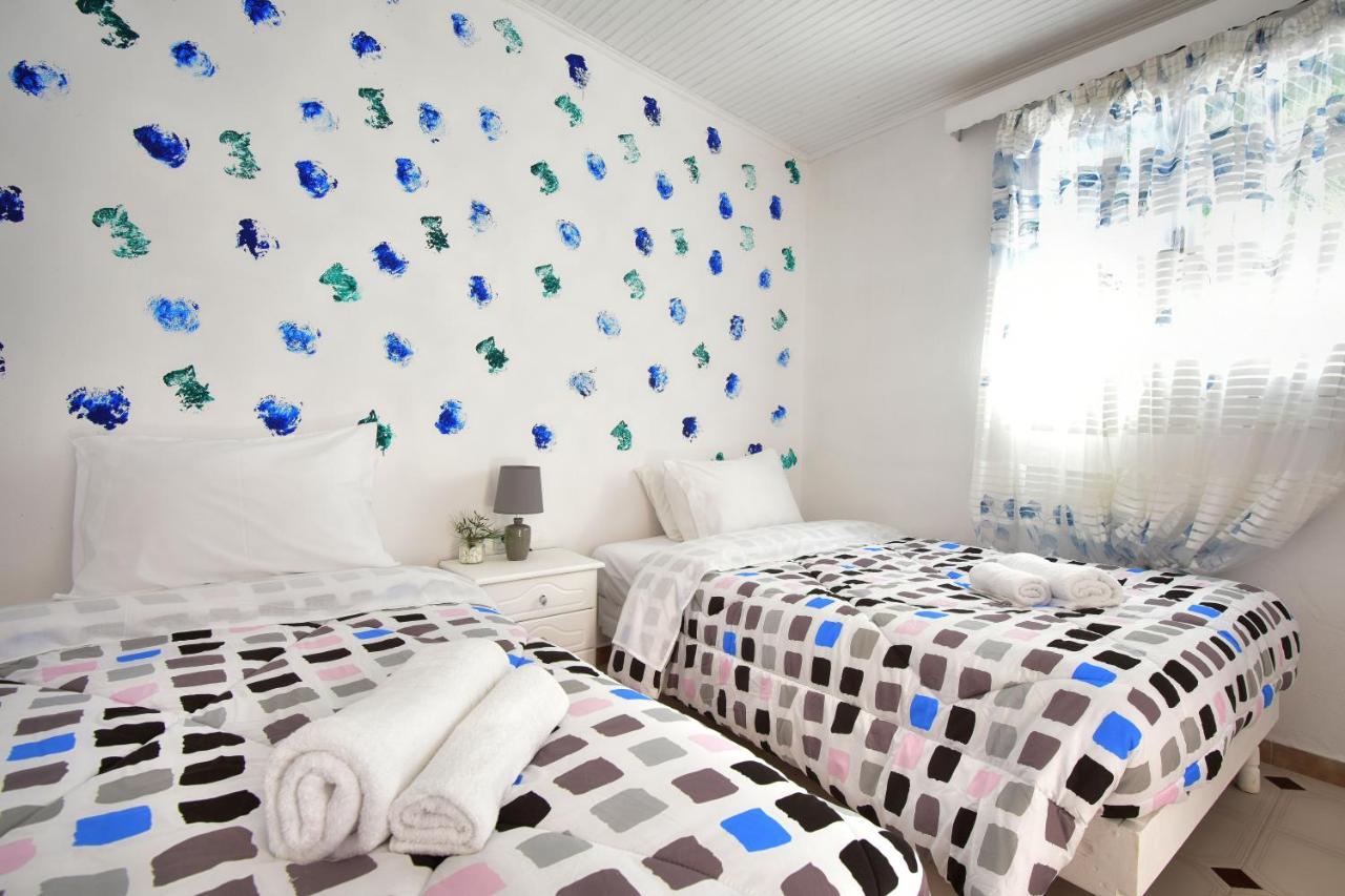 Merlyn Rooms Into The Nature, 100M From The Beach Dafnila Екстериор снимка