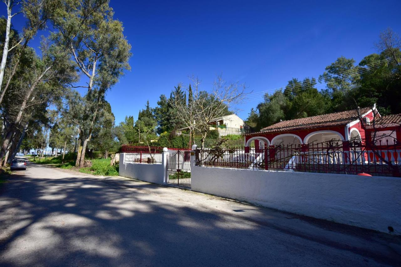 Merlyn Rooms Into The Nature, 100M From The Beach Dafnila Екстериор снимка